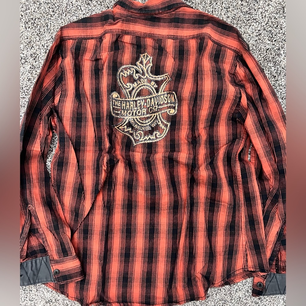 Pre-loved women’s Harley Davidson long sleeves